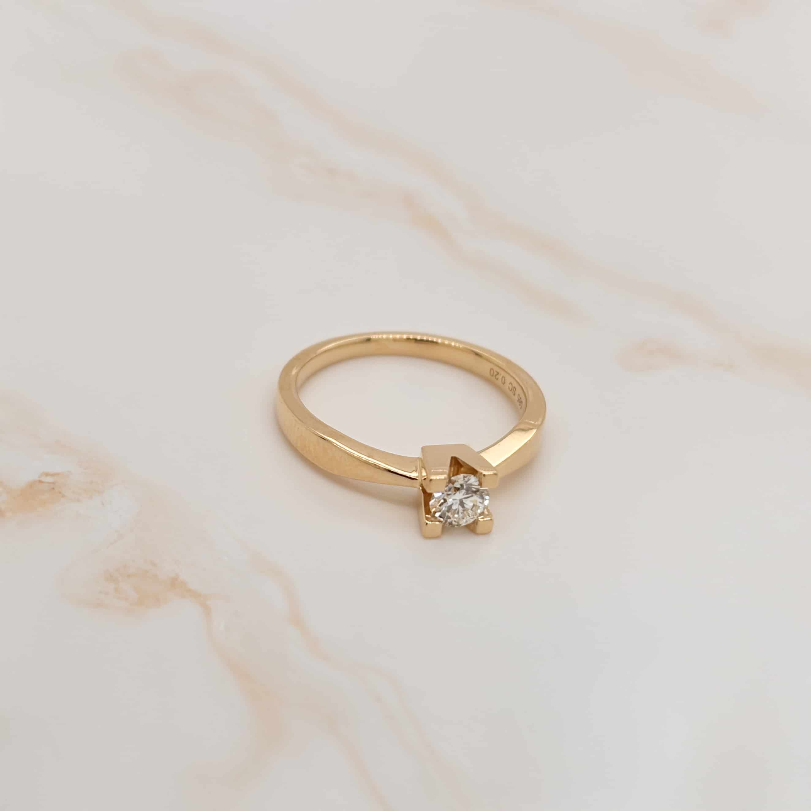Scrouples Kleopatra diamant ring 0,20 ct 14 kt guld 7135,20