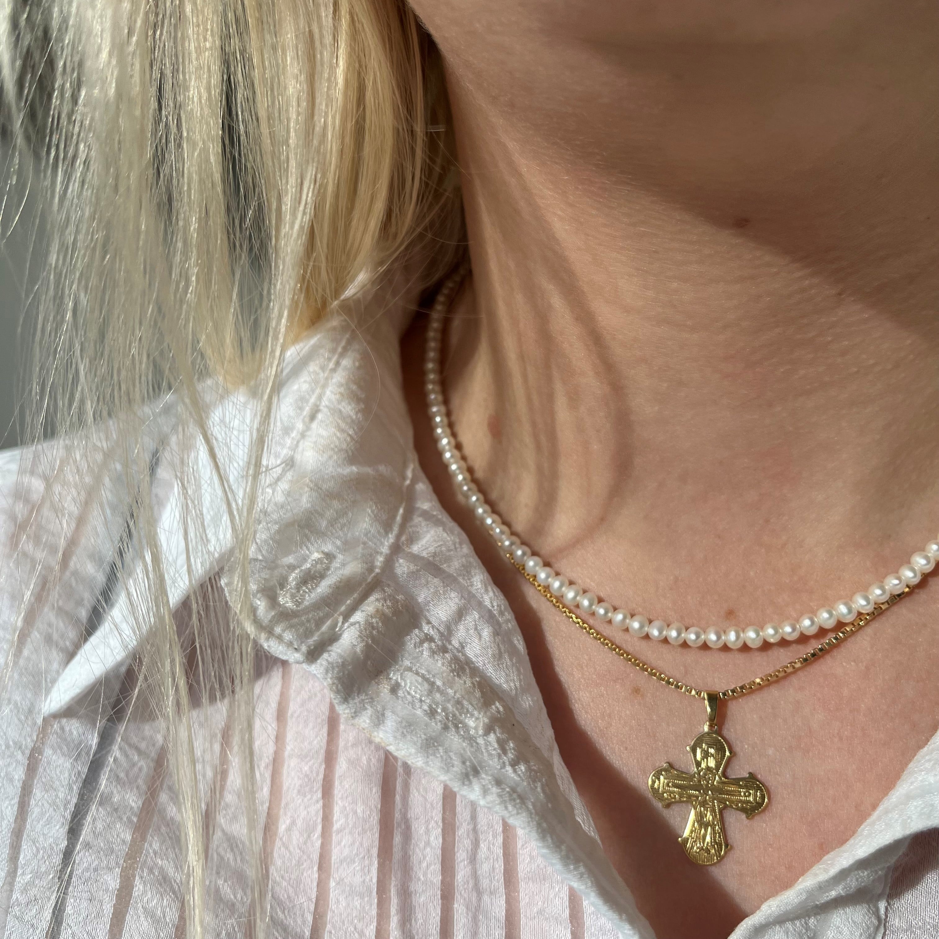 Scrouples Dagmarkors Med blank bagside 8 Karat Guld 21x19mm 20233B
