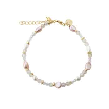 Aqua Dulce Fresa Rose Armbånd Forgyldt 6262 - er et smukt stenarmbånd med purple citrine og små ferskvandsperler. Køb Aqua Dulce hos Guldsmedlange.dk