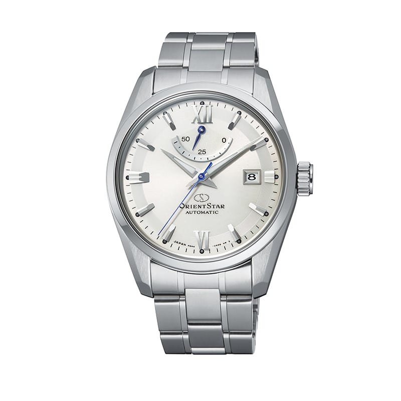 Orient Star Contemporary Automatic Herreur med 39 mm stålkasse, hvid skive og safirglas, 100 meter vandtæt. Køb hos Guldsmedlange.dk