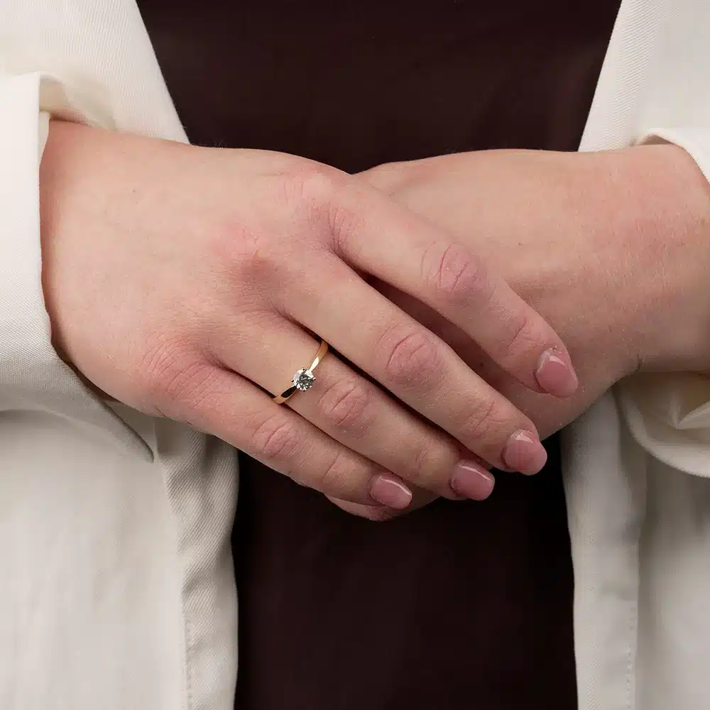 Lab Grown diamant ring i 14 kt guld fra Siersbøl Luxury med 0,50 ct